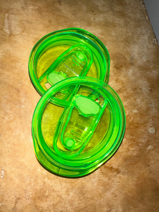 Tumbler green colored lids 20oz